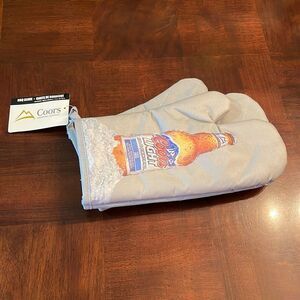 Coors Light BBQ Oven Mitts New